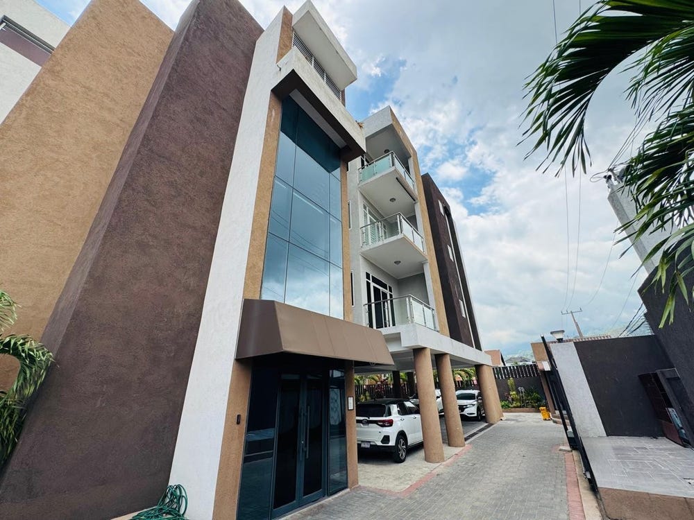 LIGUANEA AVE, KINGSTON 6