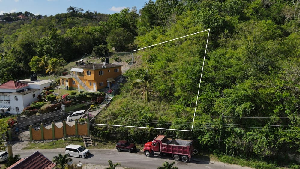 542 SHERANTON AVE, PORTO BELL, Porto Bello Heights, St. James