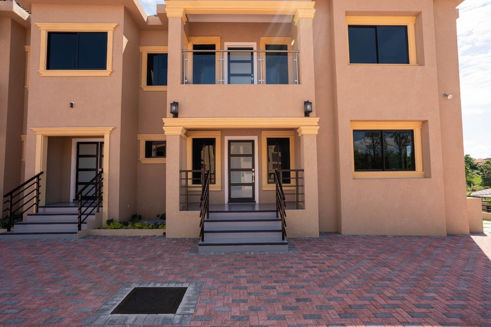 COKE DRIVE, MANDEVILLE, M