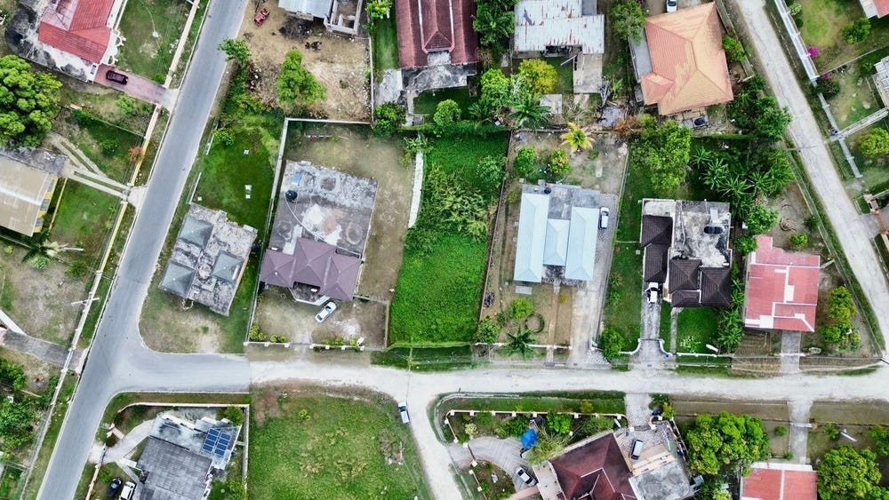 LOFTERS HOUSE AVENUE