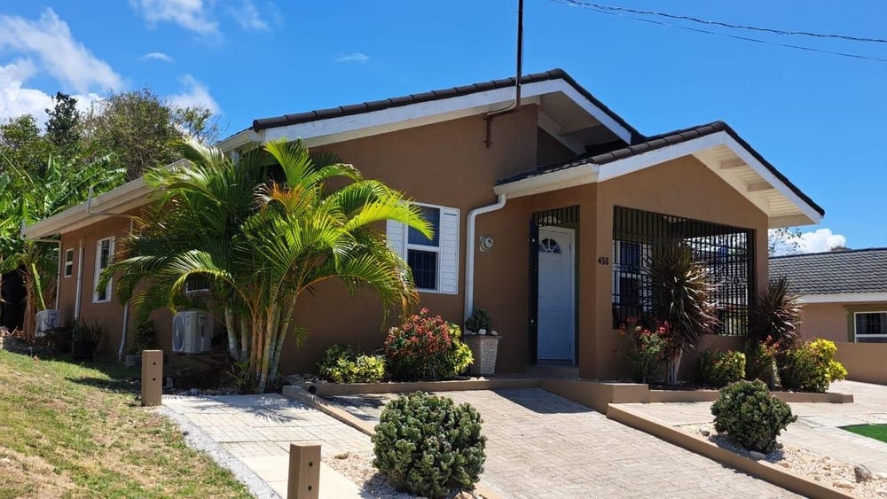 STONEBROOK MANOR TRELAWNY