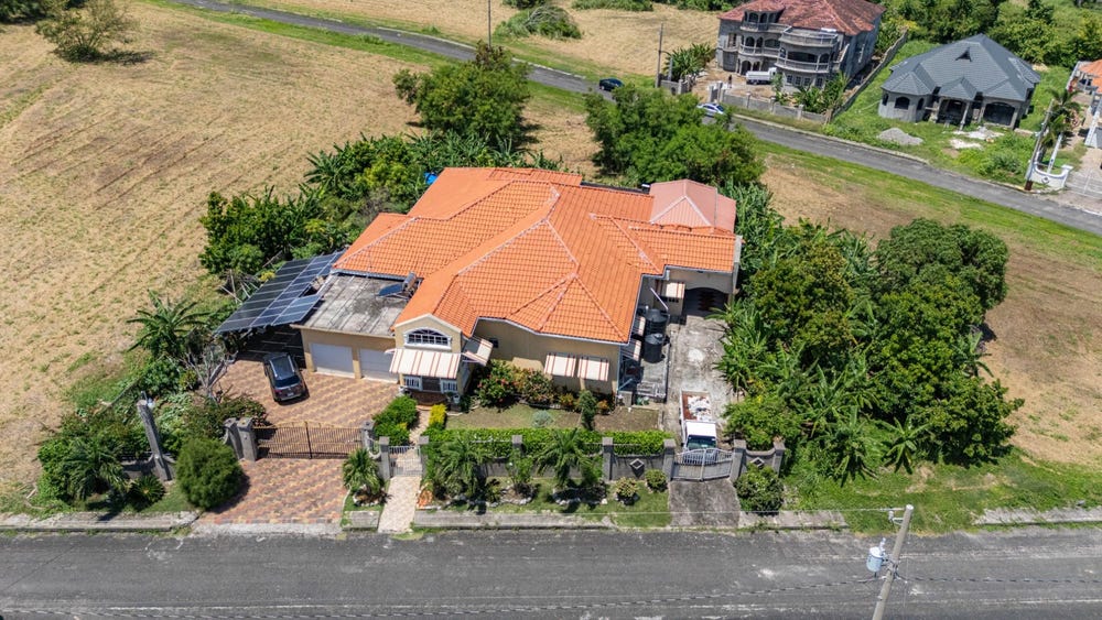 484 MAHONGANY ST, PANTATION V, Plantation Village, St. Ann