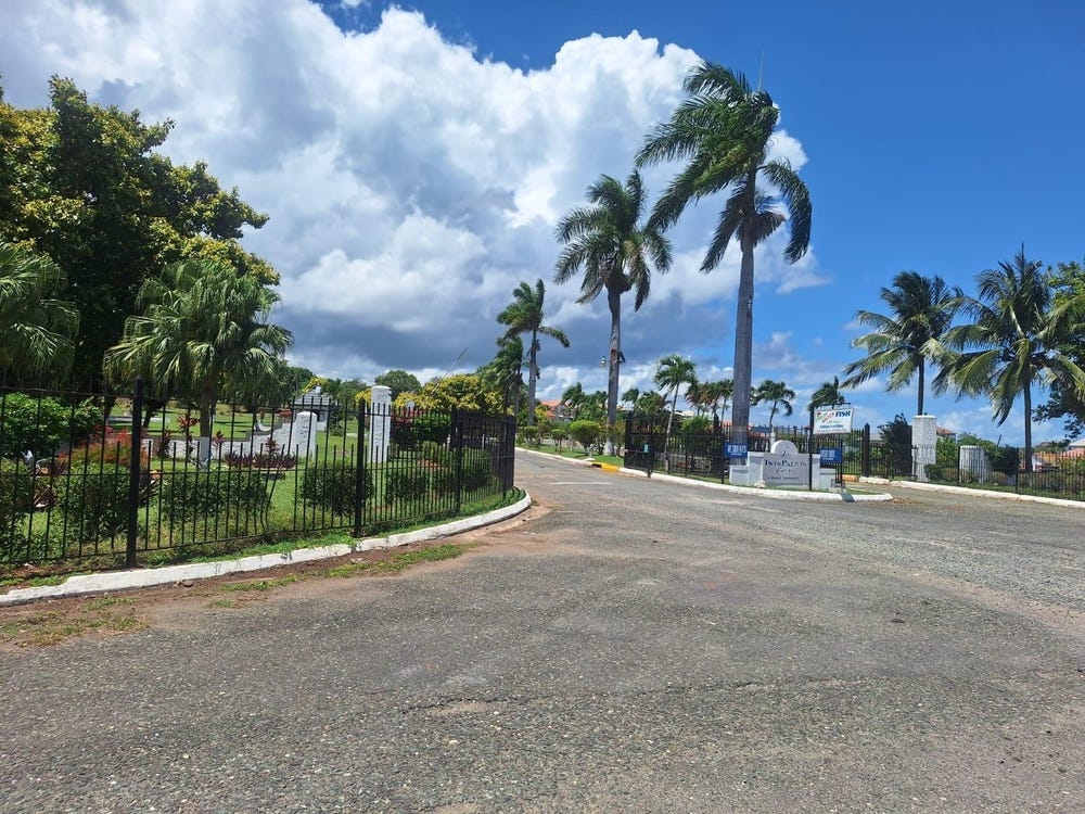 Summit Point Drive, Twin Palms Estate, Clarendon