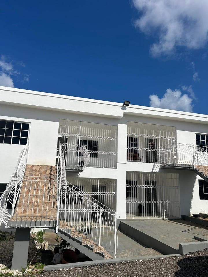 1 404 MELROSE ROAD, Ironshore, St. James