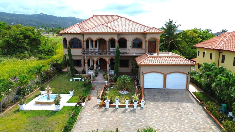 PLANTATION VILLAGE,ST ANN, Plantation Village, St. Ann