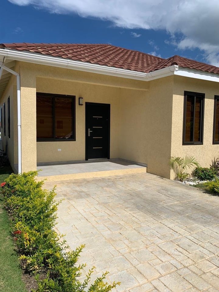 37 HAPPY COVE ESTATE, Ocho Rios, St. Ann