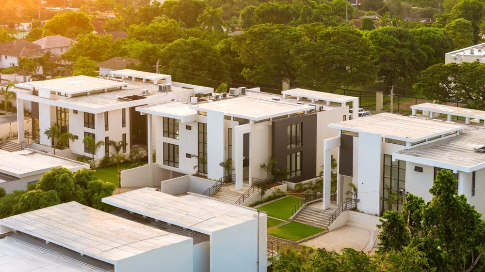 BAMBOO AVENUE, KINGSTON 6