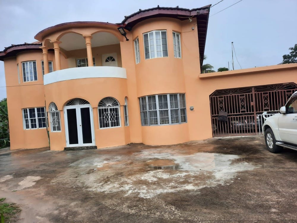 KYORA DRIVE, GEORGES VALL