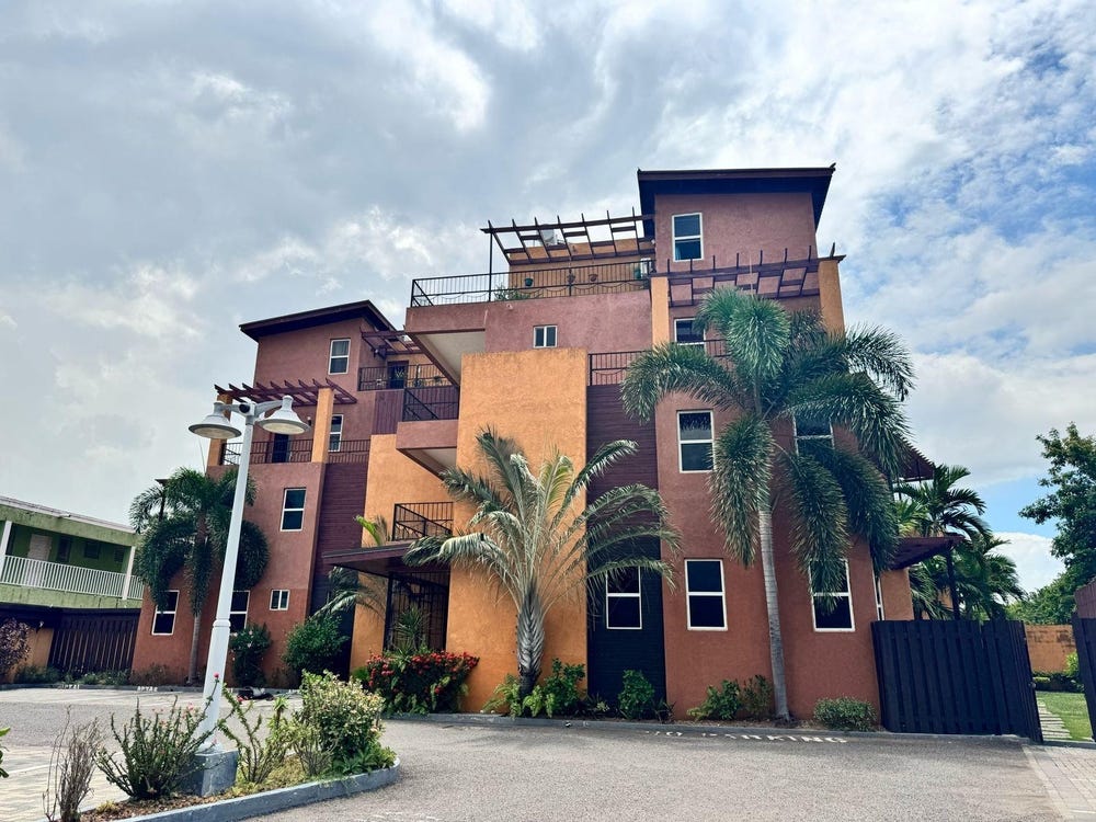 8 DORSETSHIRE AVENUE unit: C20, Kingston 19, St. Andrew