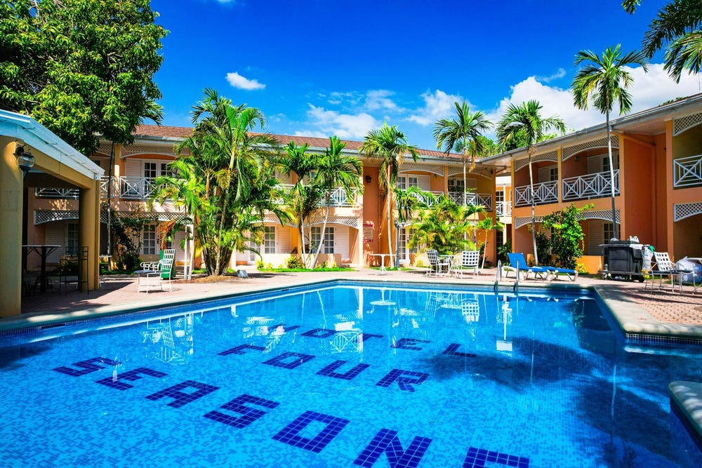 HOTEL FOUR SEASONS, RUTHV