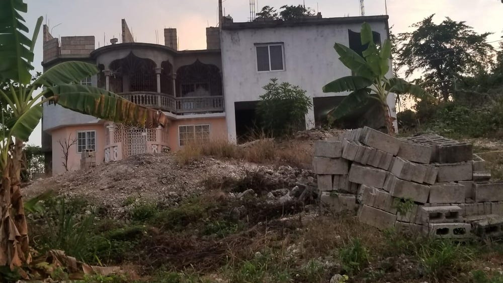 401 MINARD ESTATE, SIBONEY CR, Browns Town, St. Ann