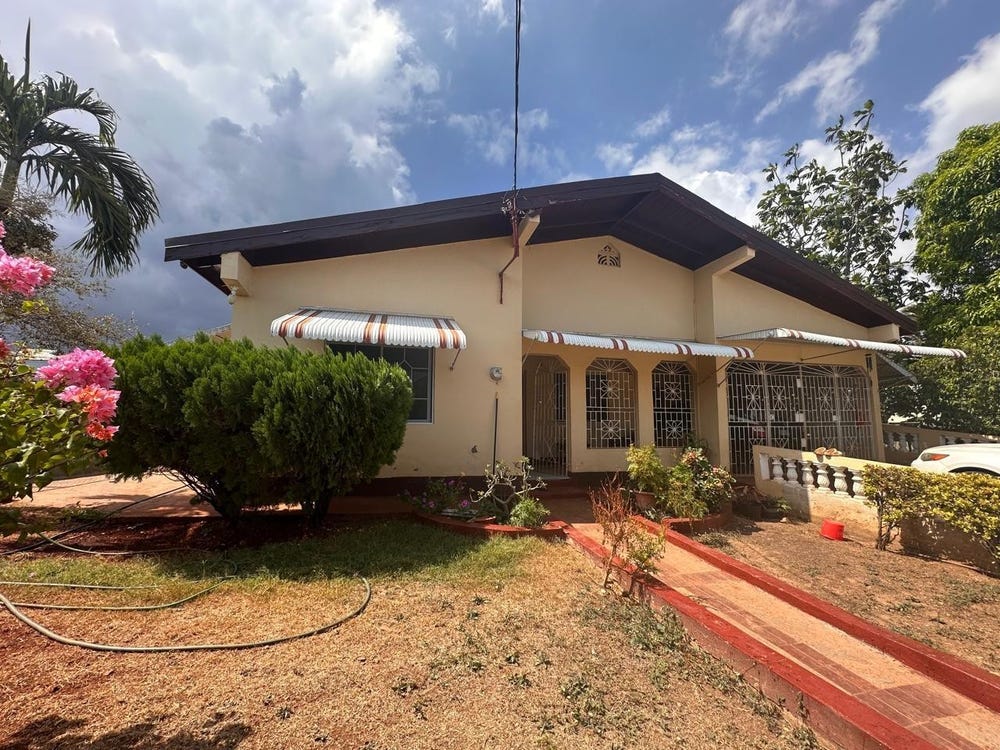 526 ST. GABRIEL RD. GREEN ACR, Spanish Town, St. Catherine