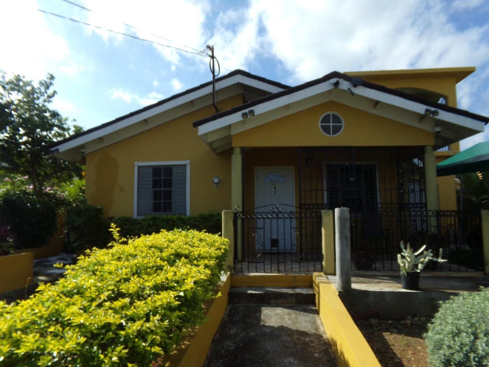 437 RUBY AVENUE, Falmouth, Trelawny