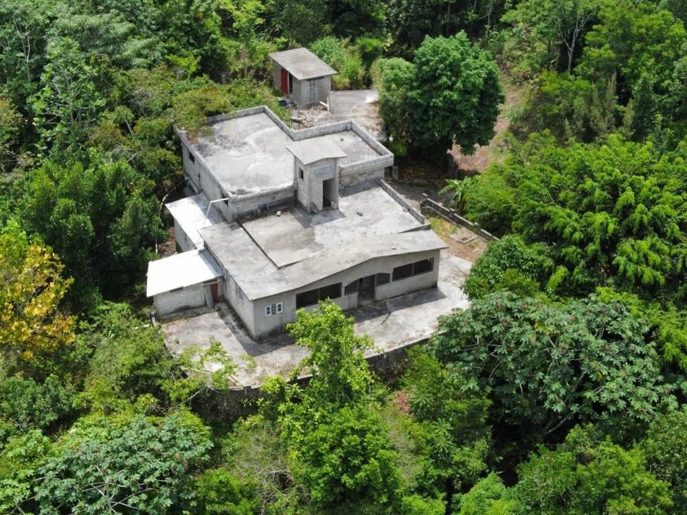 SANTA MARIE, ROCK HALL