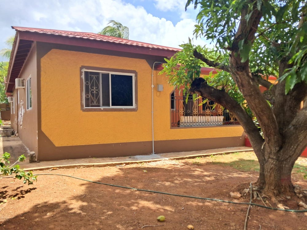 HEADLEY ROAD , TRYALL EST