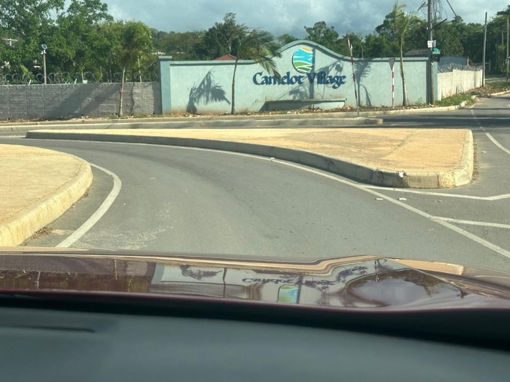 CAMELOT BOULEVARD, CAMELO