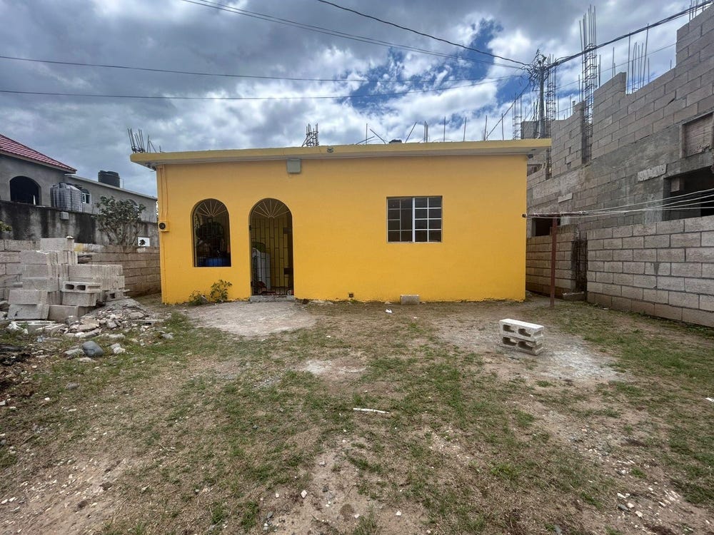 415 GRENADA GLADE, PORTMORE V unit: 52, Gregory Park, St. Catherine