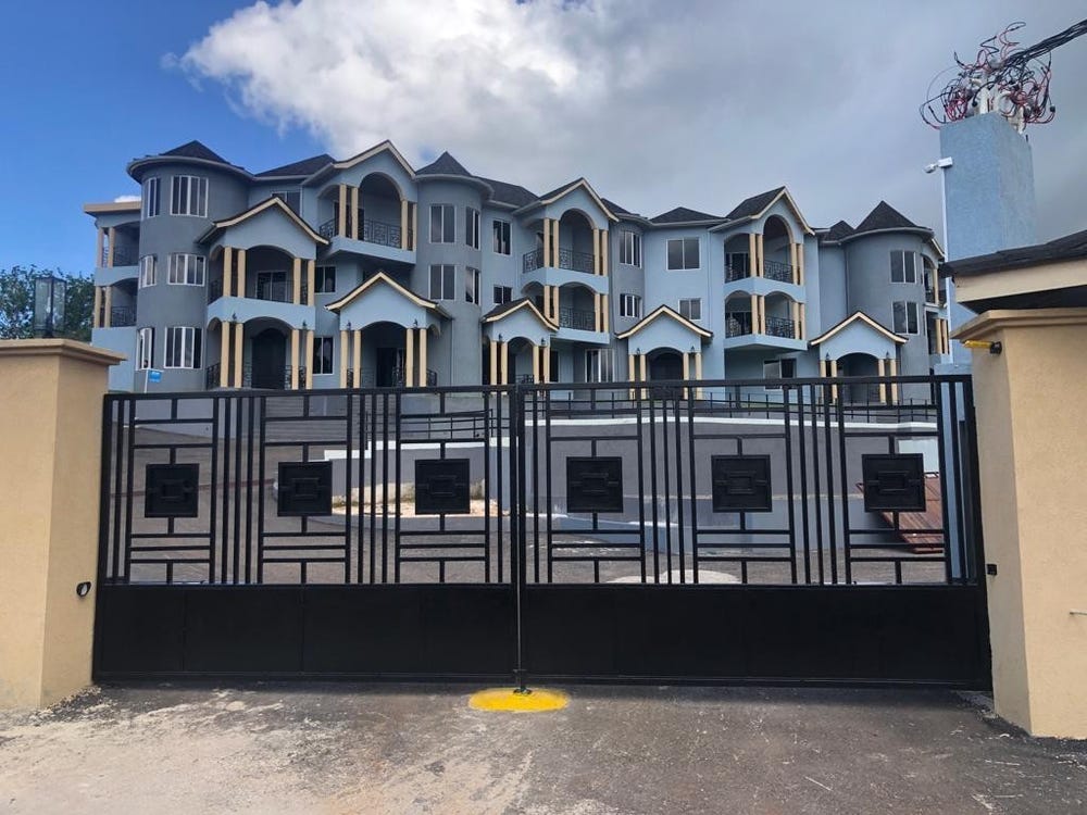 25 BLOOMFIELD STREET unit: 303, Mandeville, Manchester