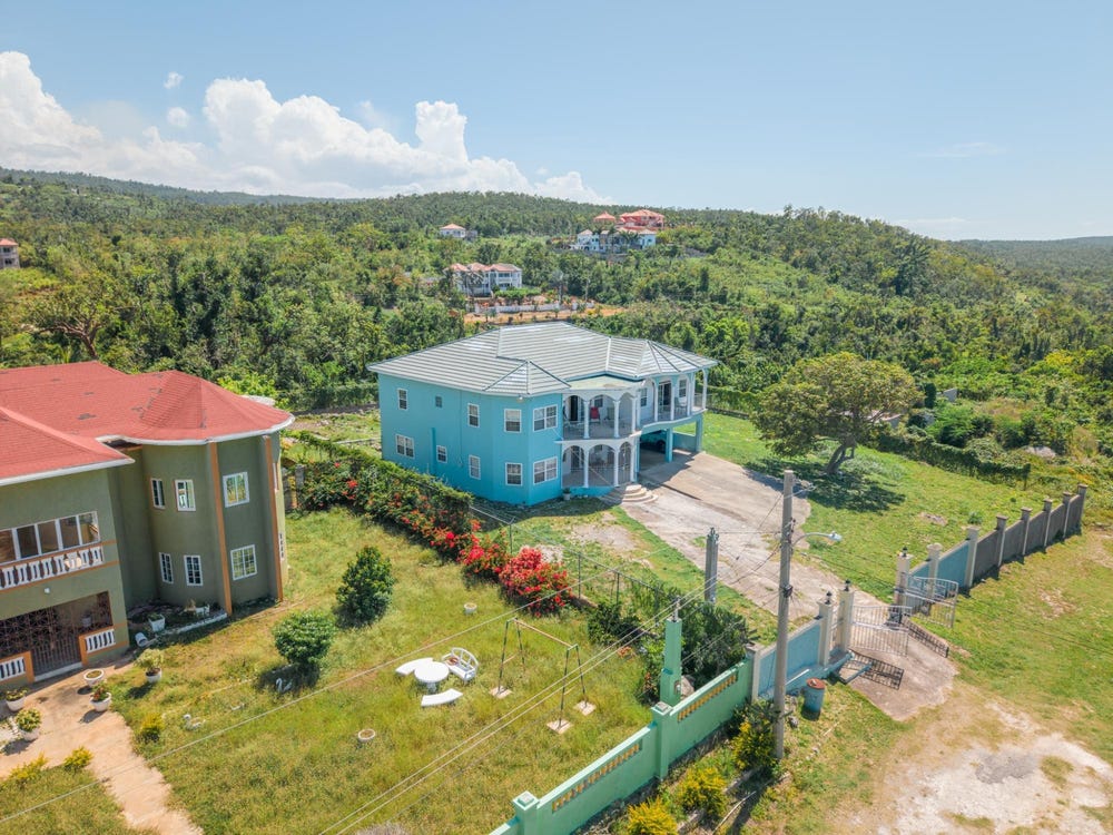 LOOKOVER HILL, DUNCAN'S B lot: 237, Duncans, Trelawny