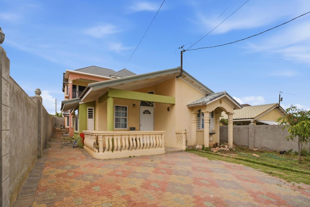 102 HELLSHIRE ESTATE, GREATER, Greater Portmore, St. Catherine