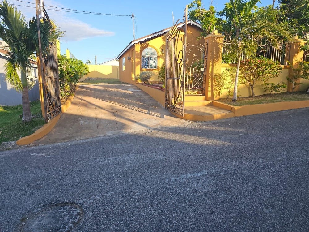 RHYNE PARK VILLAGE, Montego Bay, St. James
