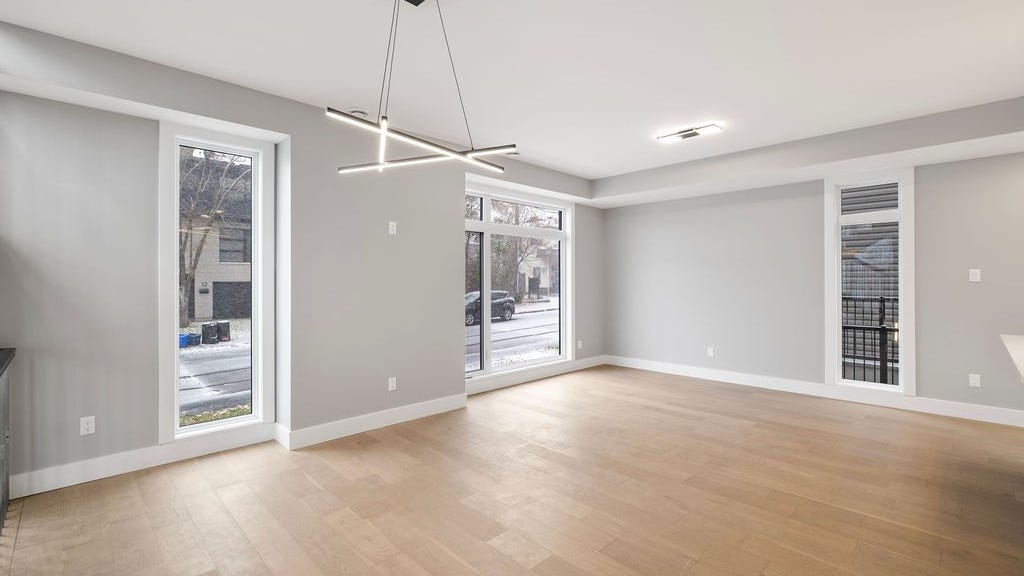 225 Glynn Ave  