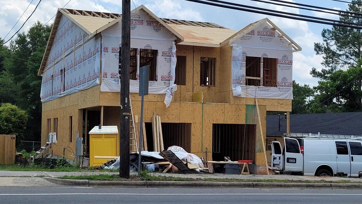 2709 Fayetteville St  