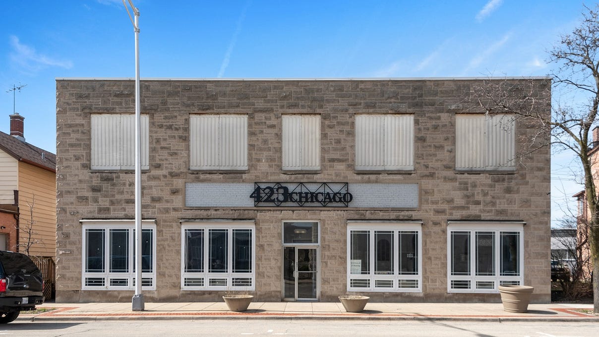 423 N Chicago St  