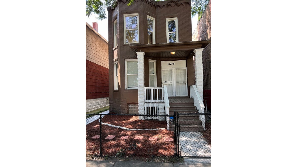11738 S Peoria St  