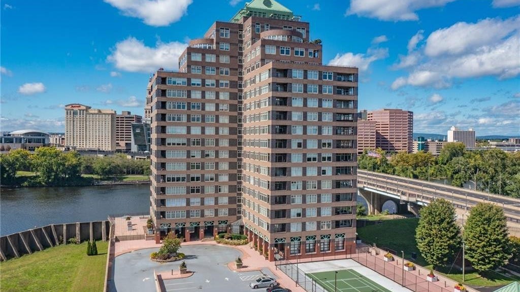 235 E River Dr Unit 303  