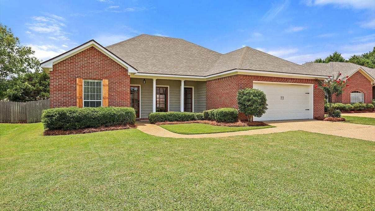 127 Susan Ln  