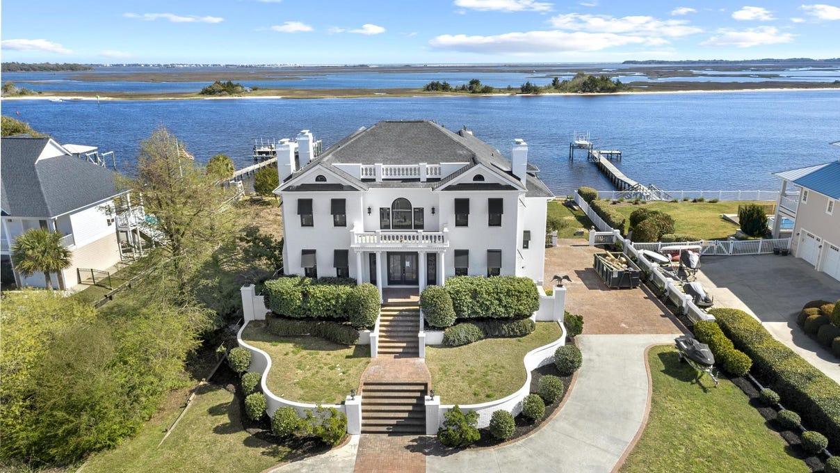 112 John Hurst Dr  
