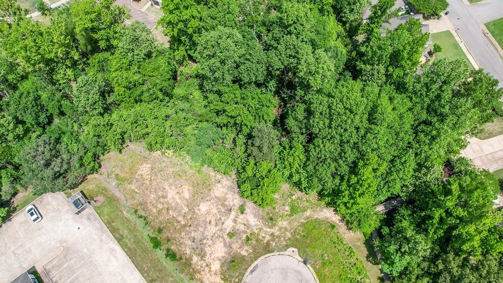 Lot 7 Professional Dr  