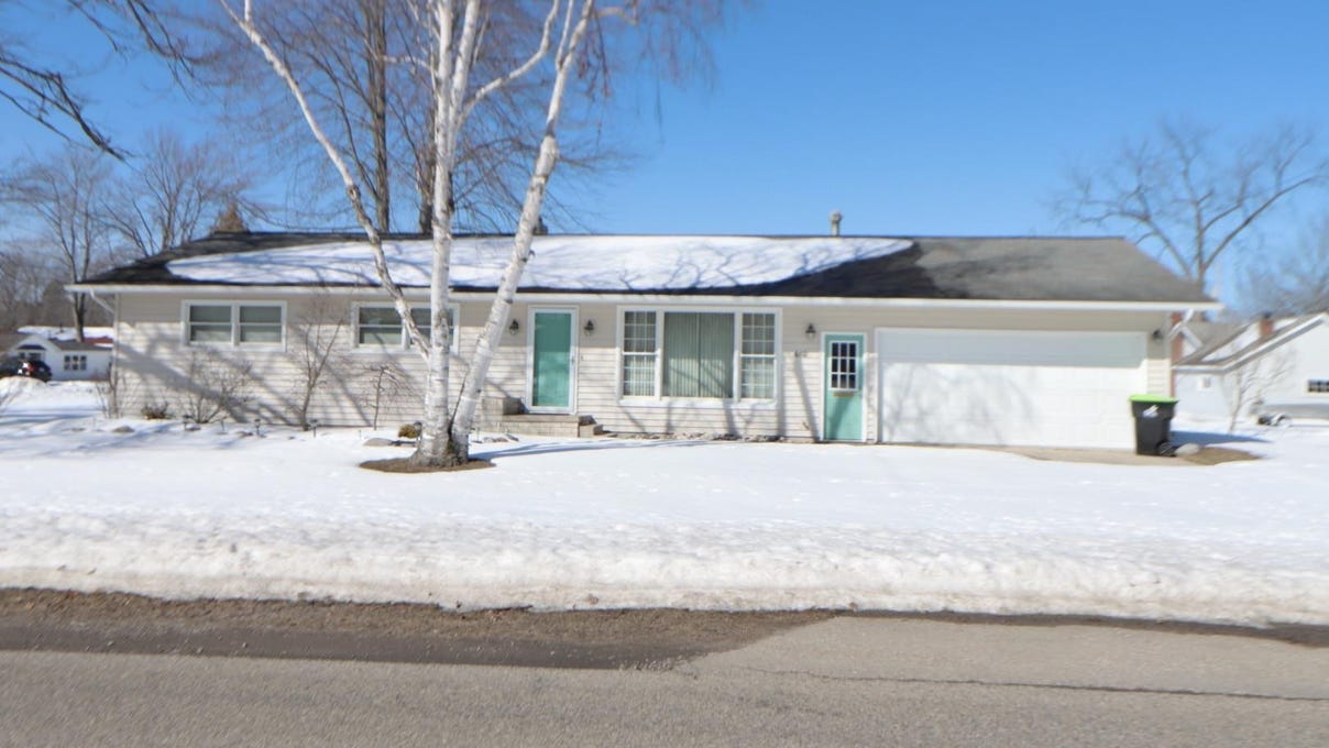 610 W Westover Street, East Tawas, MI 48730 House for Sale realestate