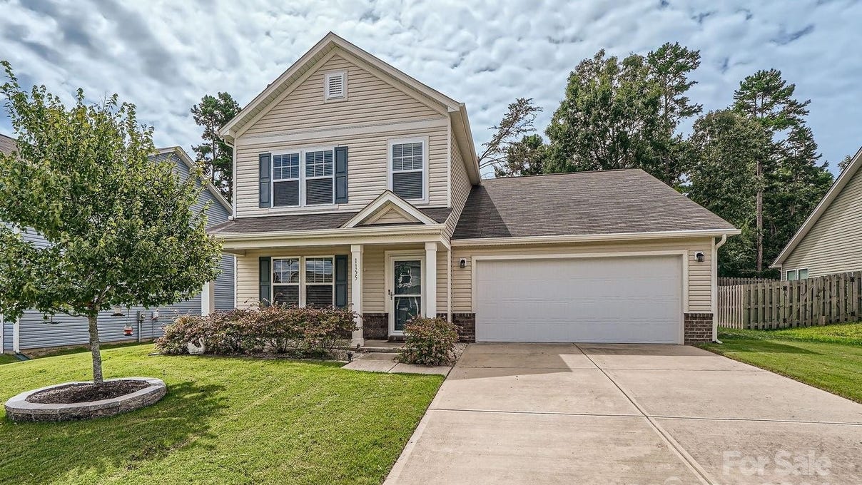 1155 Georgia Oak Ln  