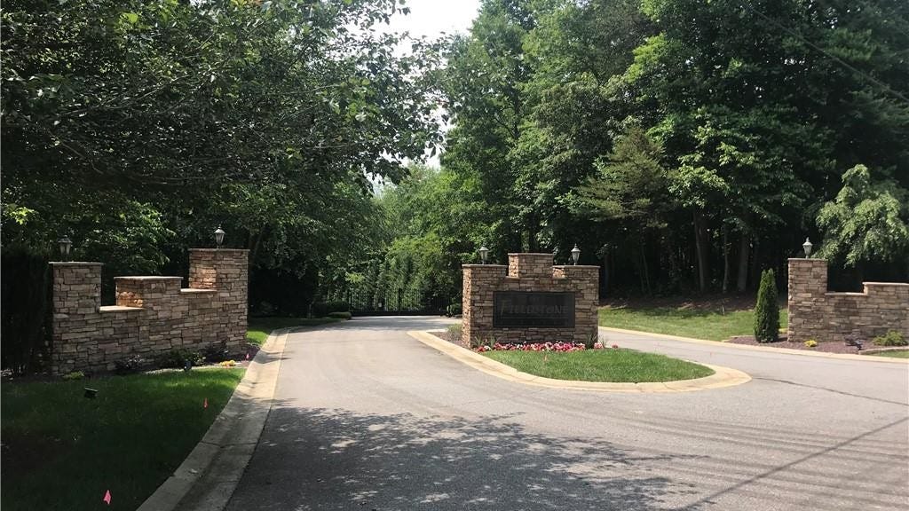 Lot 4 Fieldstone Dr