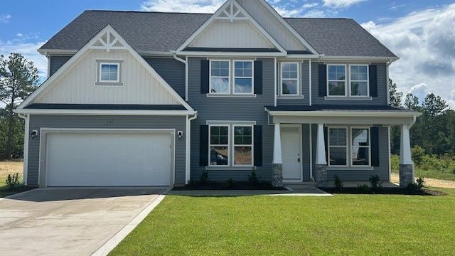 370 Pinnacle (lot 36) Ct  