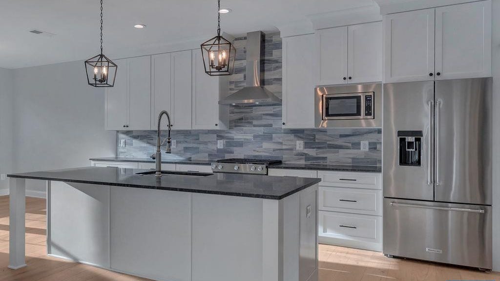 2262B ARROWHEAD Vly RD  