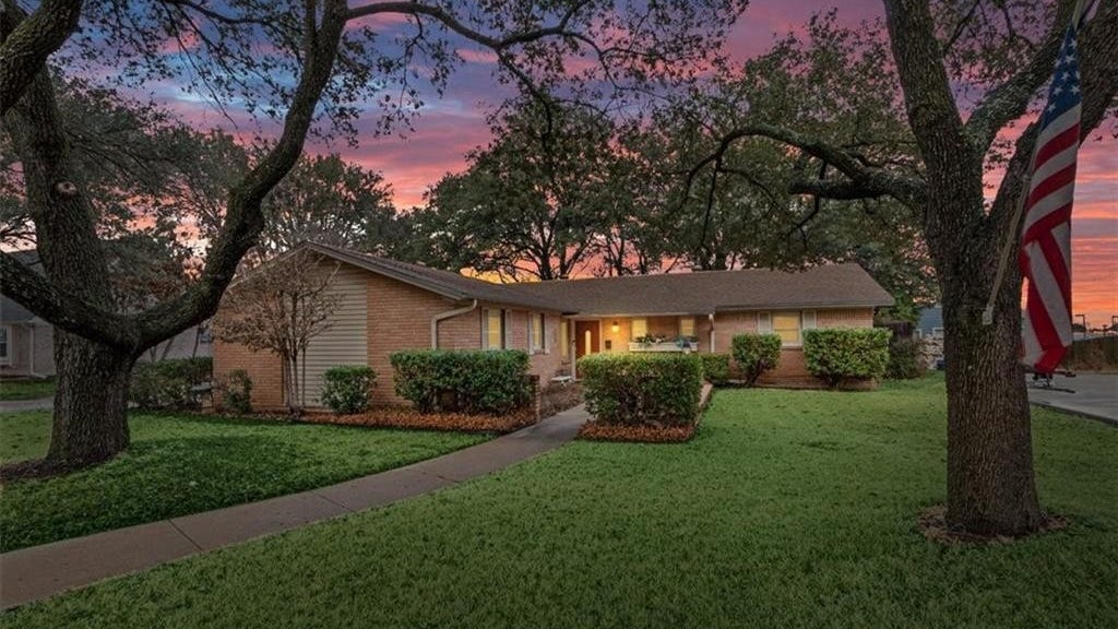 2829 Mount Carmel Drive, Waco, TX 76710 House for Sale