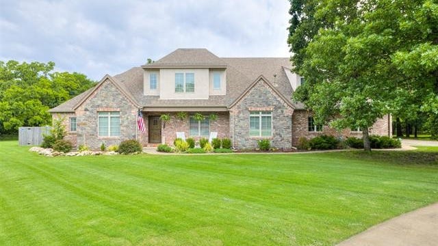 7591 N 200th East Ave  