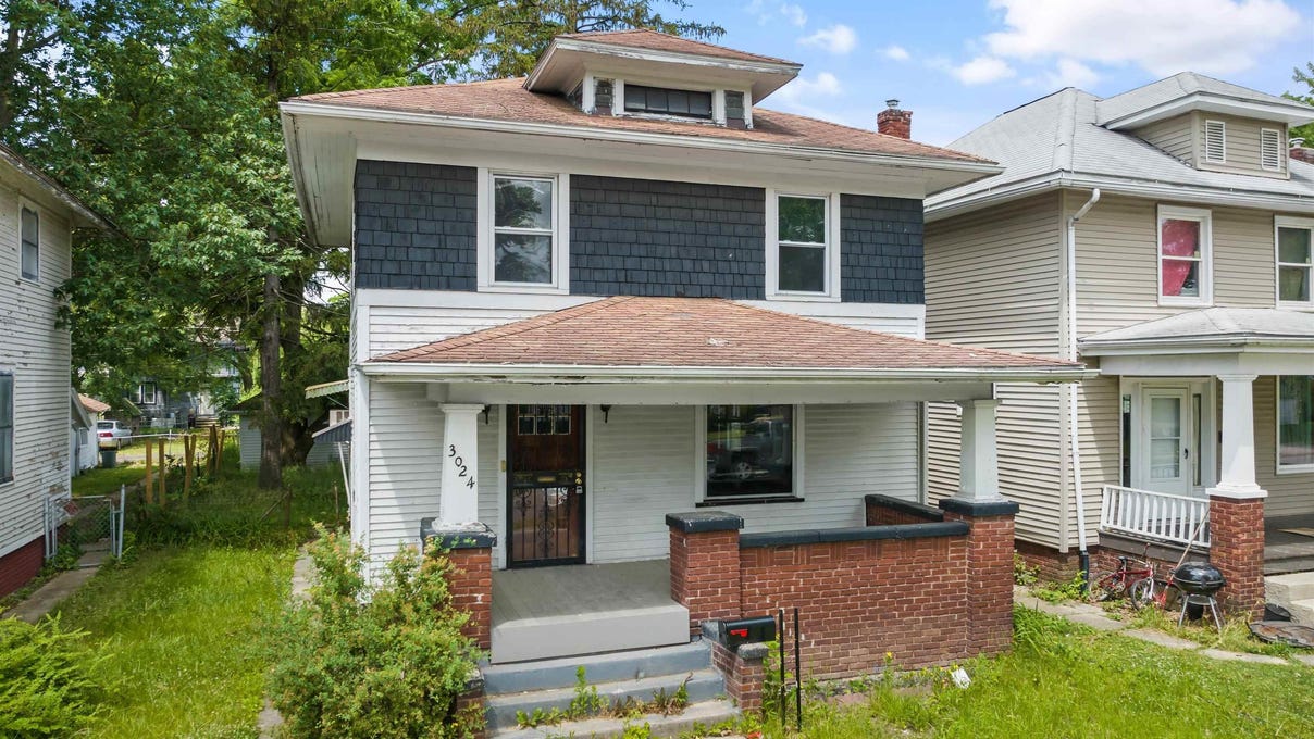 3024 Plaza Drive, Fort Wayne, IN 46806 House for Sale