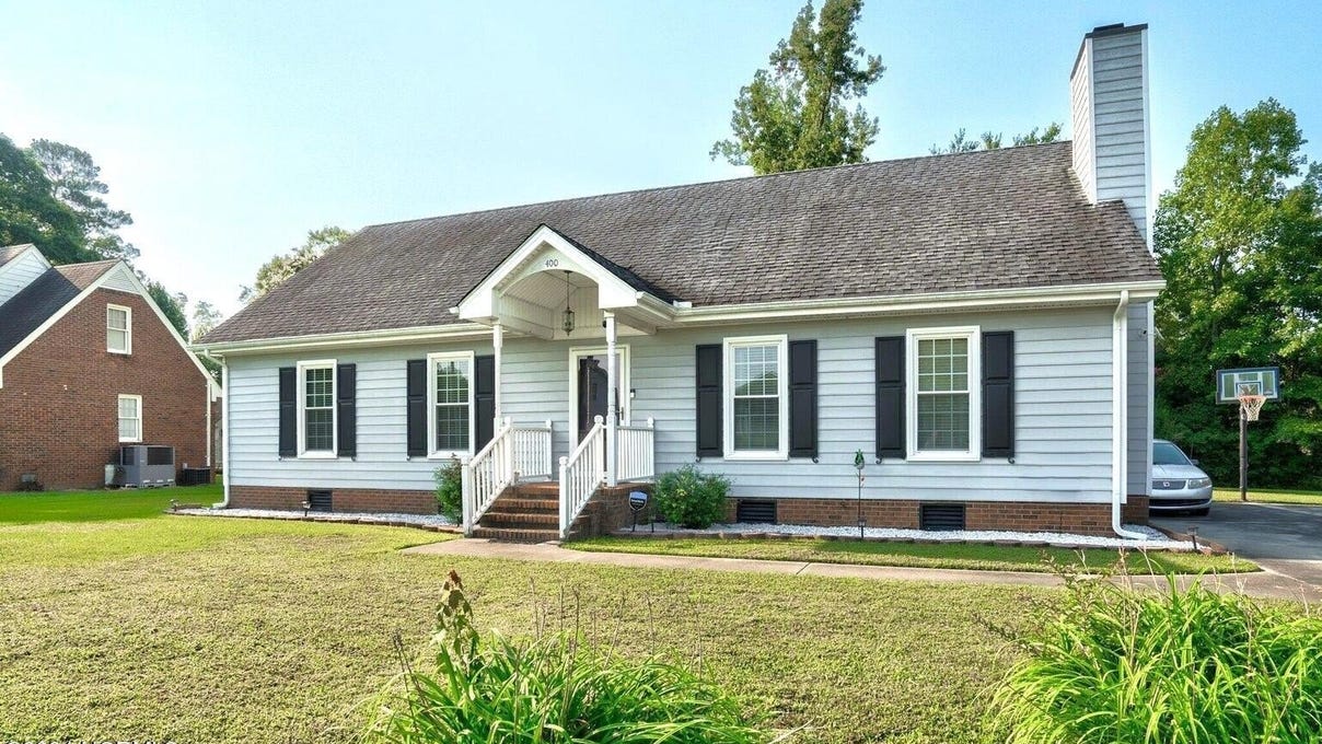 400 Woodfield Dr  