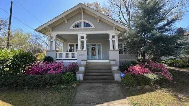 301 W Whitaker Ml Rd  