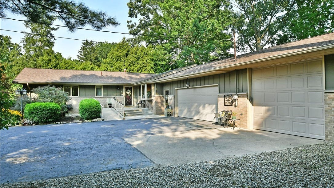 3872 Northwood Dr SE