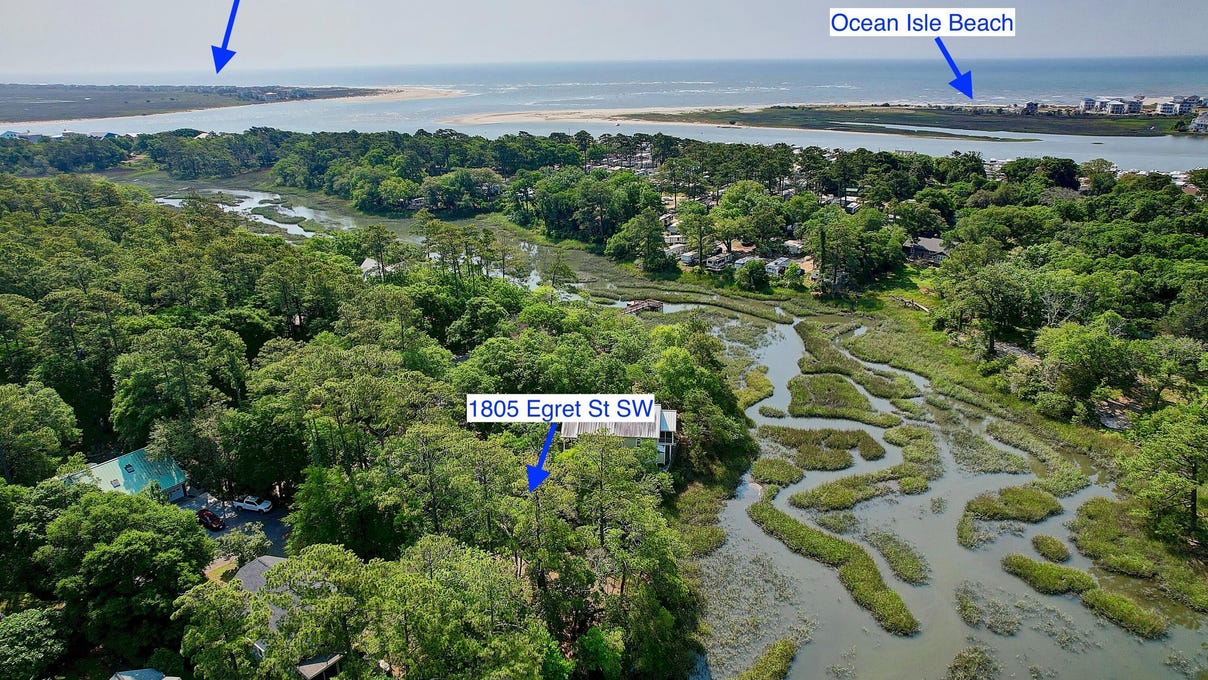 1805 Egret St SW  