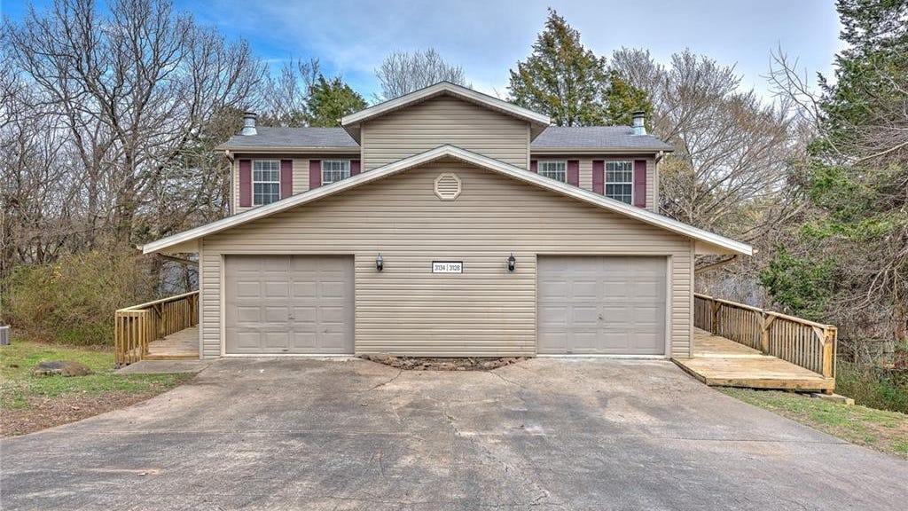 3128 3134 N Kensington Ct  