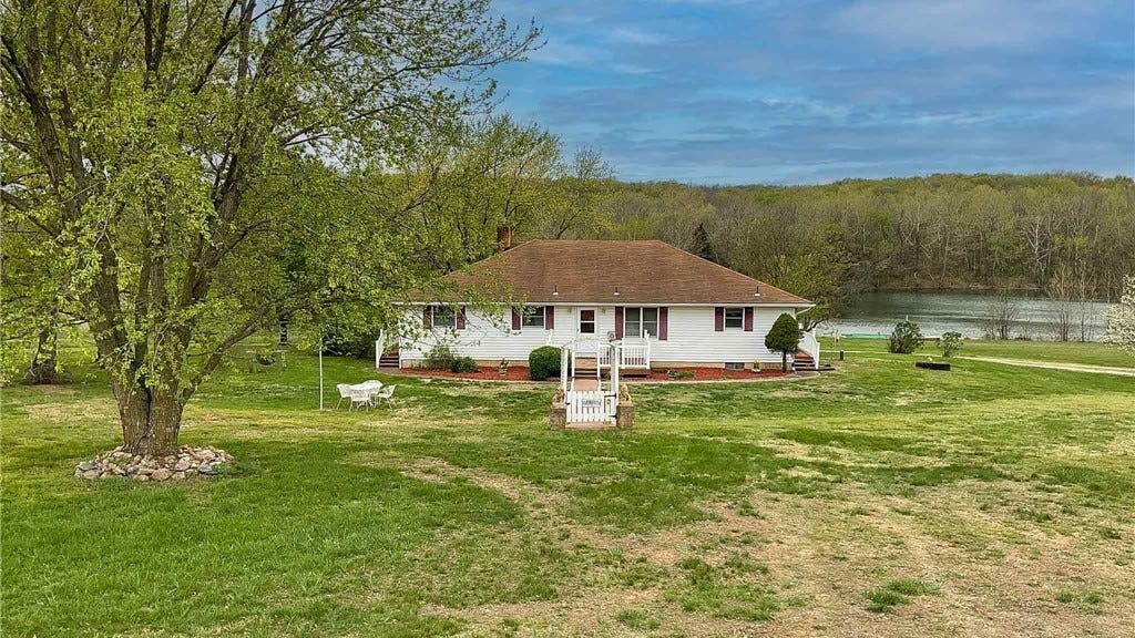 20712 Carpet Barn Rd Rd  