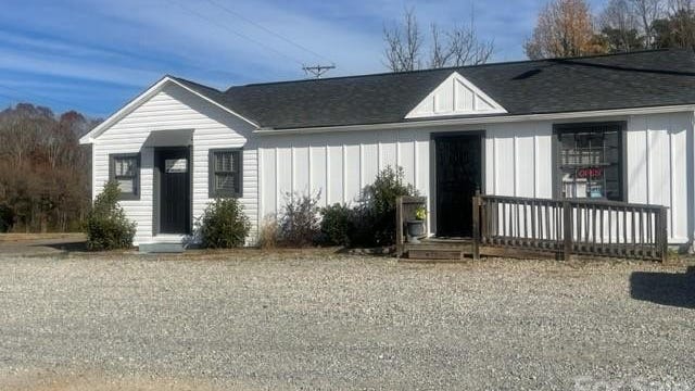 1891 Mecklenburg Hwy  