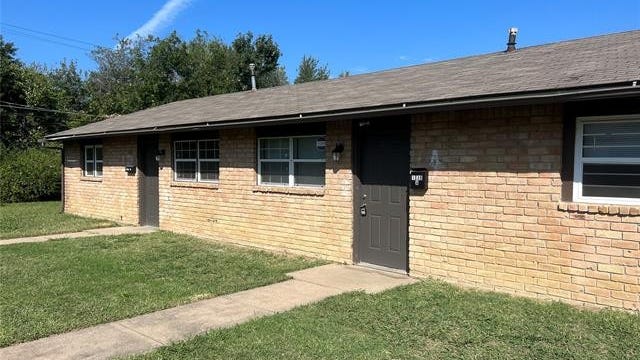 1038 N Irvington Ave  