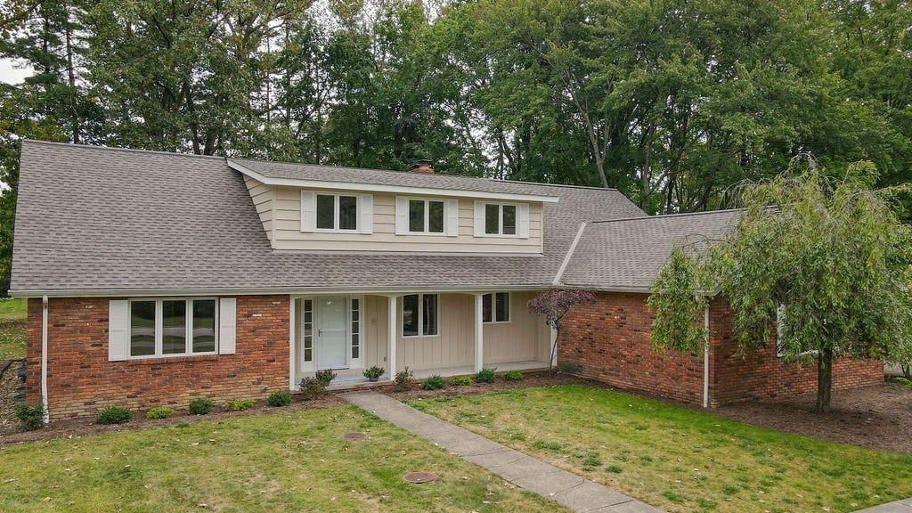3161 Lander Rd